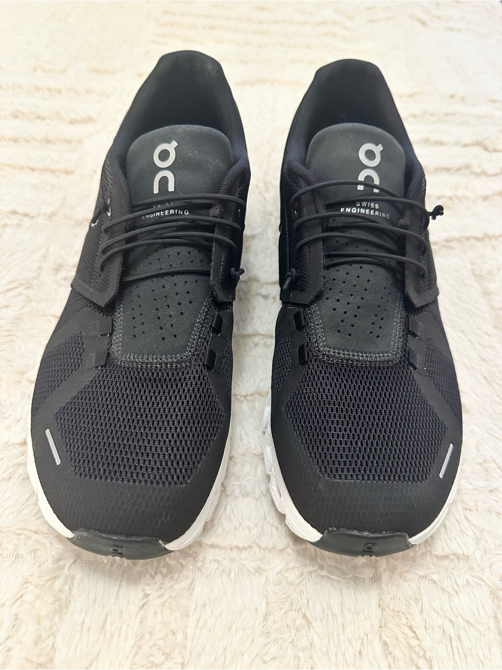 On Running Cloud Sneaker - Picture 4 of 10